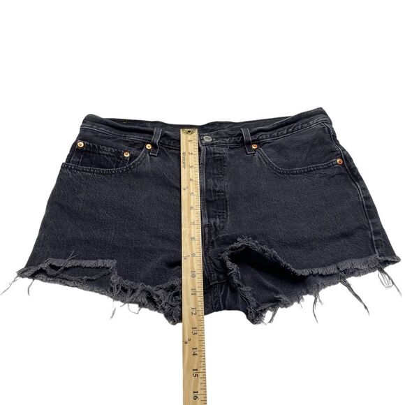 Levi’s 501 Black Cut-Off Raw Hem Shorts Festival Sz 32 - Picture 5 of 10